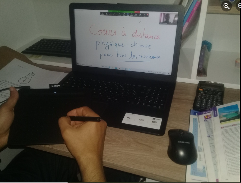 En groupe Autre